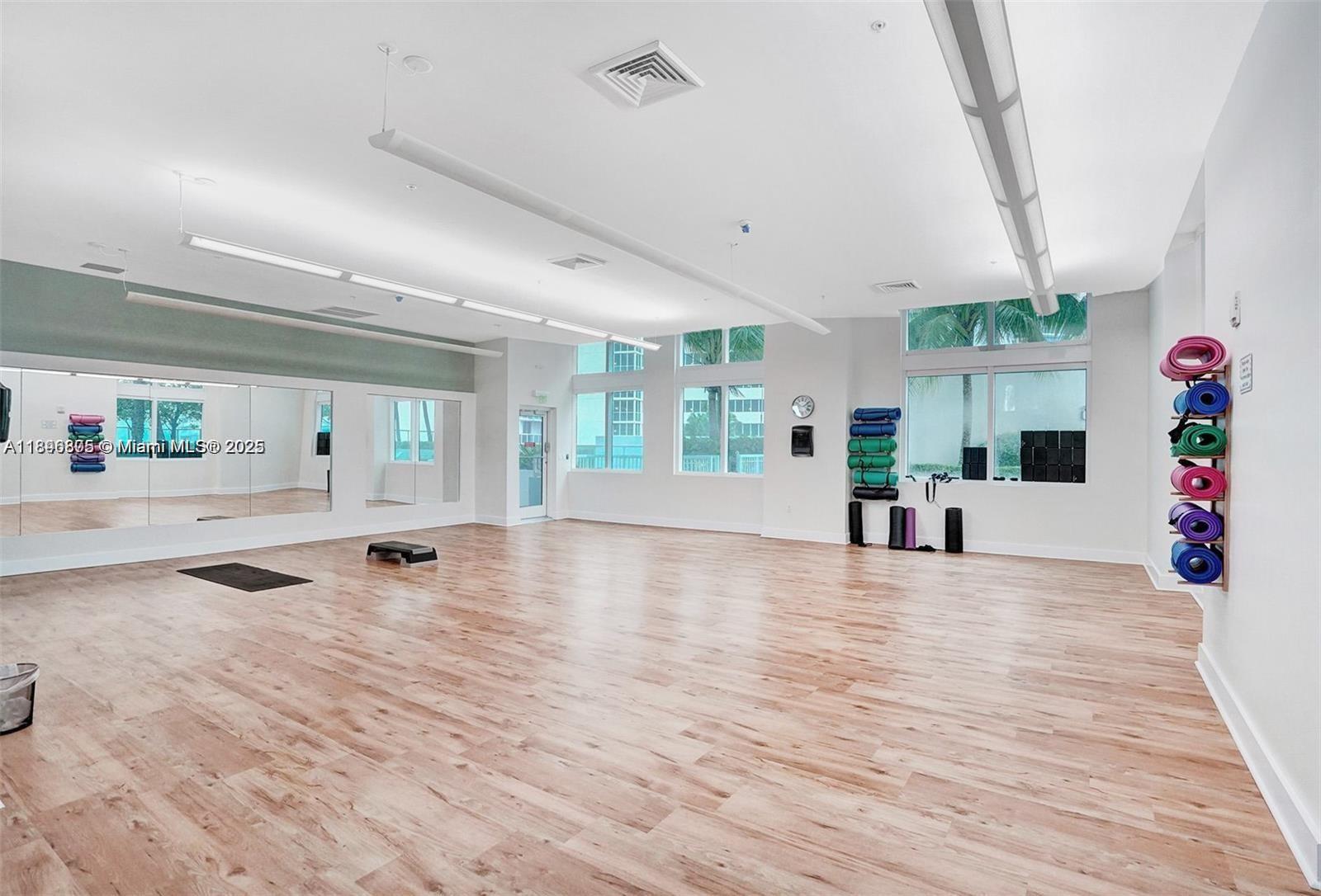 QUANTUM ON THE BAY CONDO - Residential
