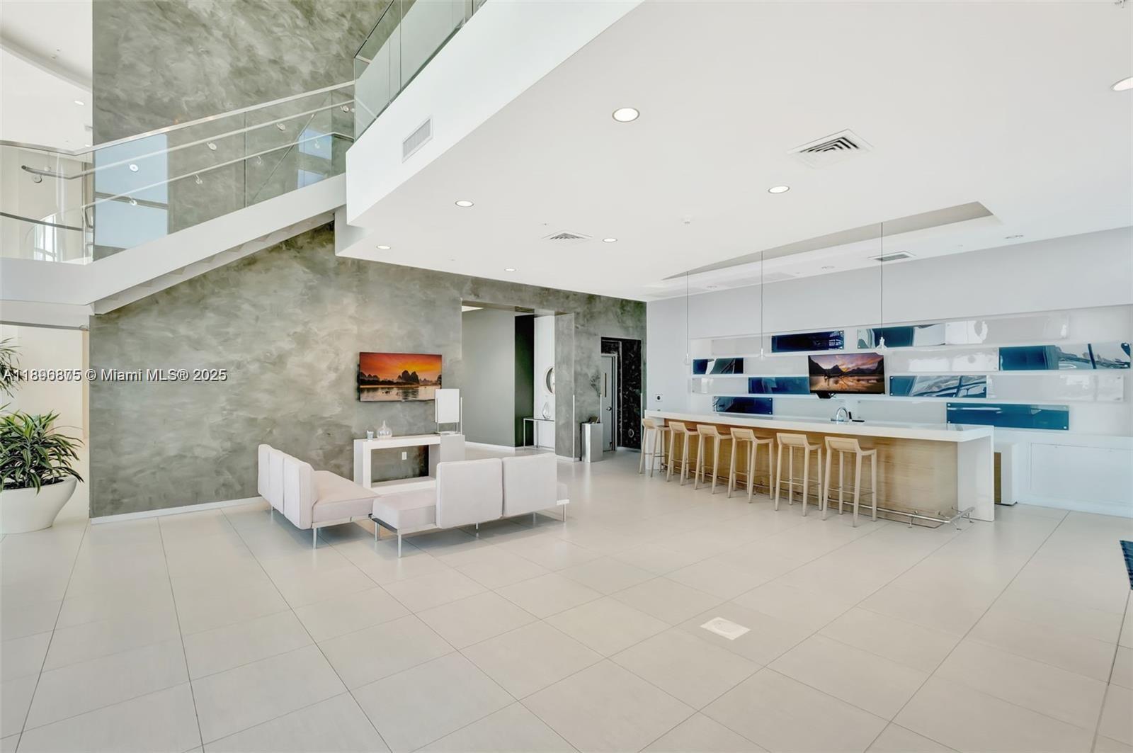 QUANTUM ON THE BAY CONDO - Residential