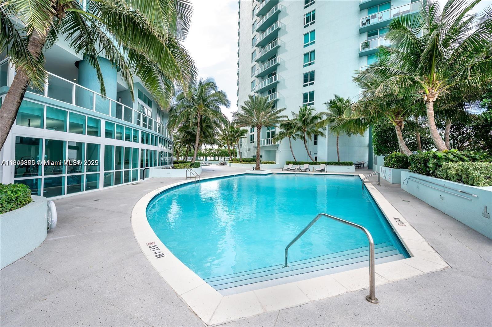 QUANTUM ON THE BAY CONDO - Residential