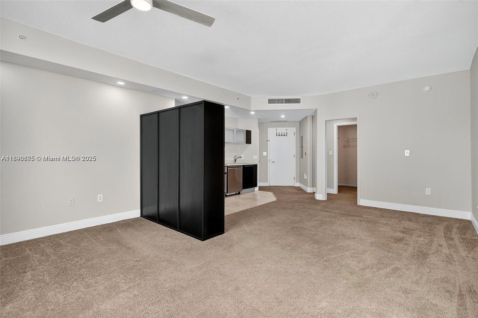 QUANTUM ON THE BAY CONDO - Residential