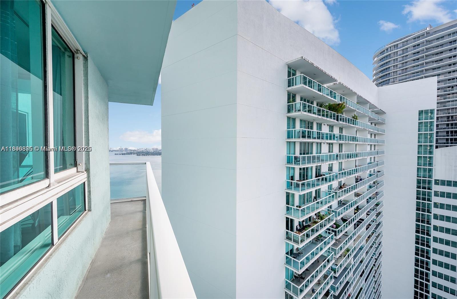 QUANTUM ON THE BAY CONDO - Residential