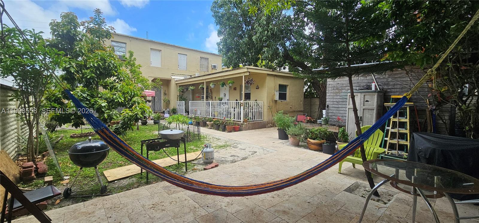 516 SW 7th Ct