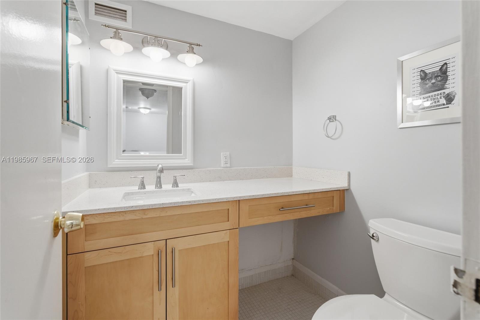 THE SHORES CONDO - Residential