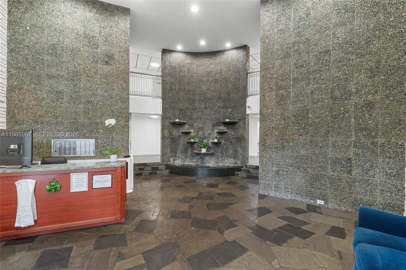 THE SHORES CONDO - Residential