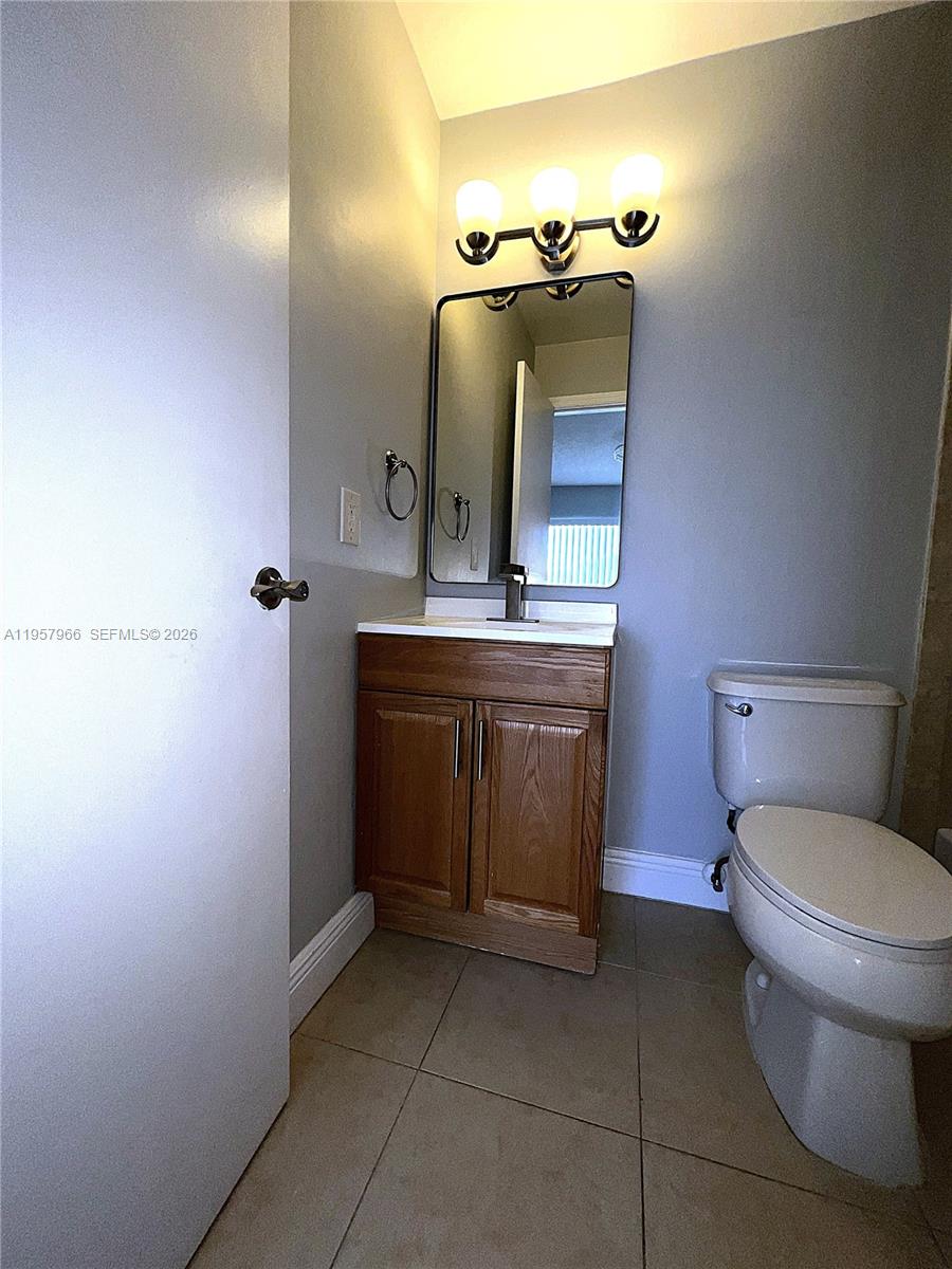 TERRA LAKE VILLAS CONDO - Residential Lease