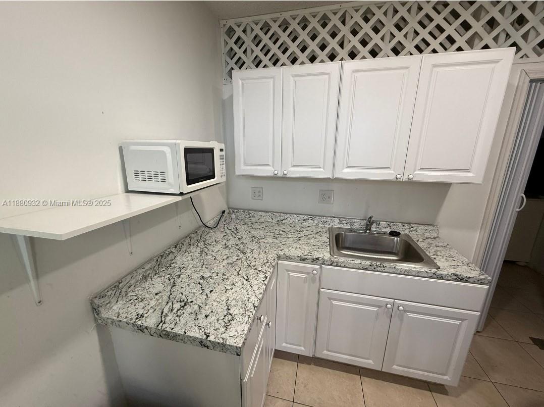 TURTLE BAY - Residential Lease