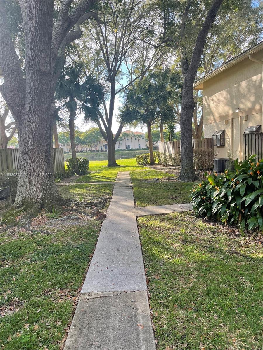 Photo of 2938 SW 22nd Cir #10C, Delray Beach, FL 33445 (MLS # A11548027)