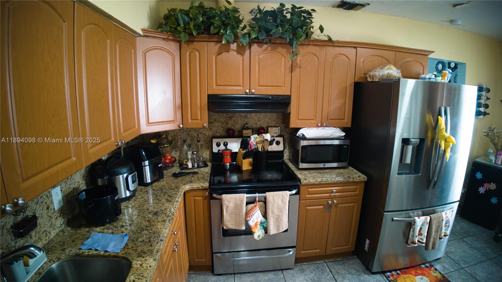 HIALEAH 12TH ADDN - Residential Income