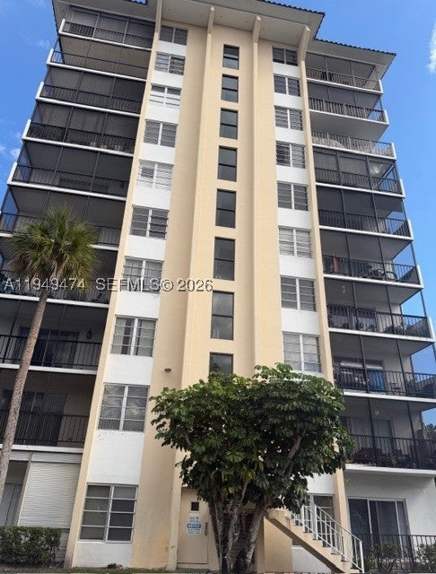 4164 Inverrary Dr 913