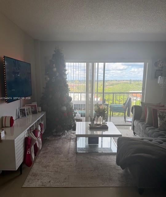 MANORS OF INVERRARY XII - Residential