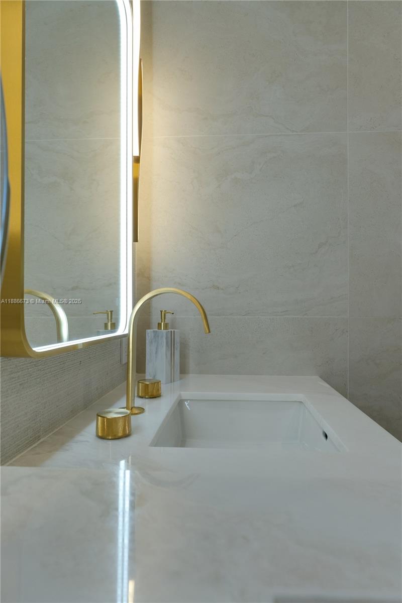 CORAL GABLES RIV SEC PT 1 - Residential