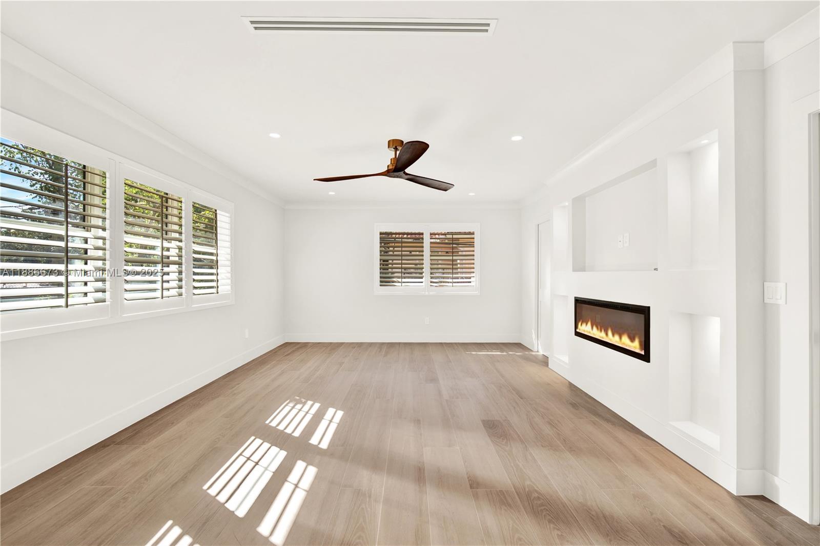 CORAL GABLES RIV SEC PT 1 - Residential