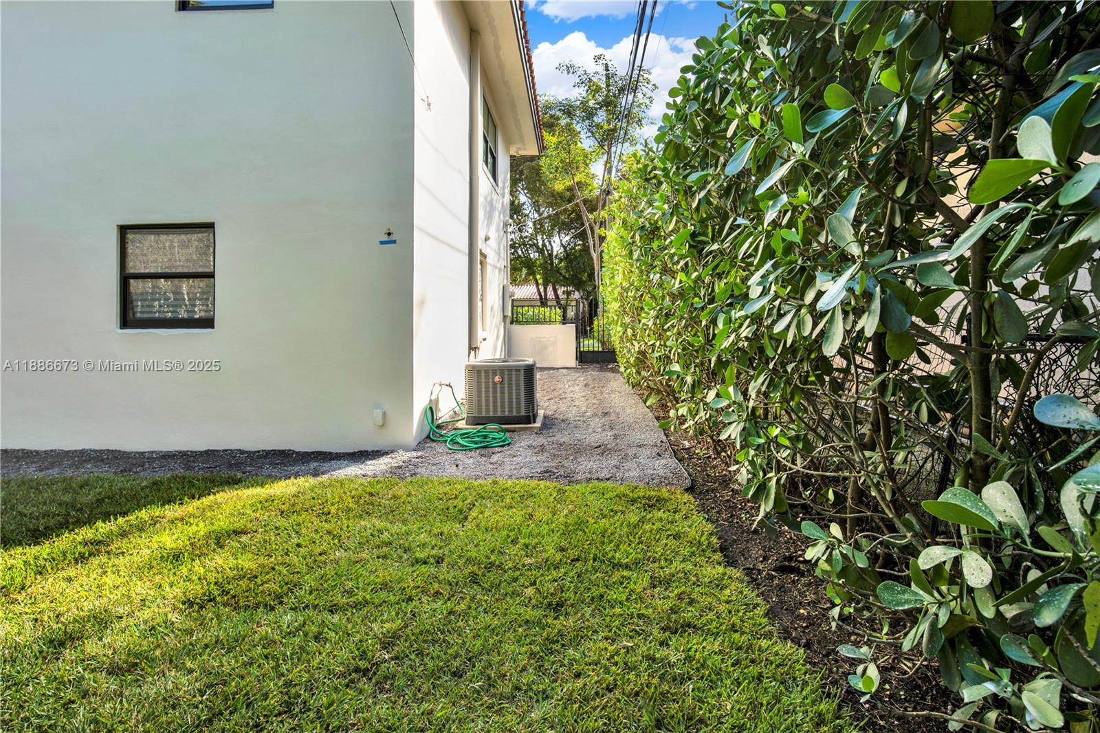 CORAL GABLES RIV SEC PT 1 - Residential