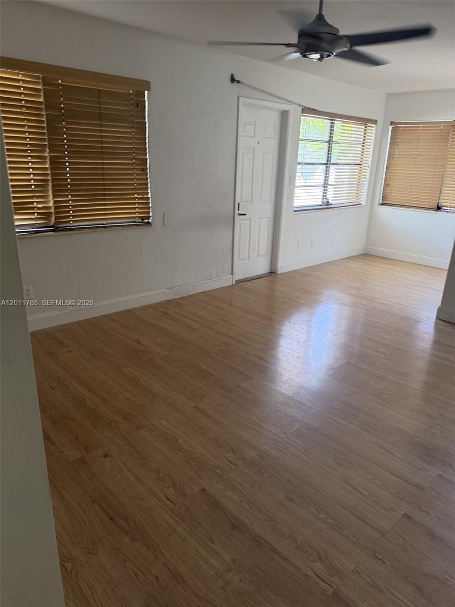 HOLLYWOOD LAKES SECTION - Residential