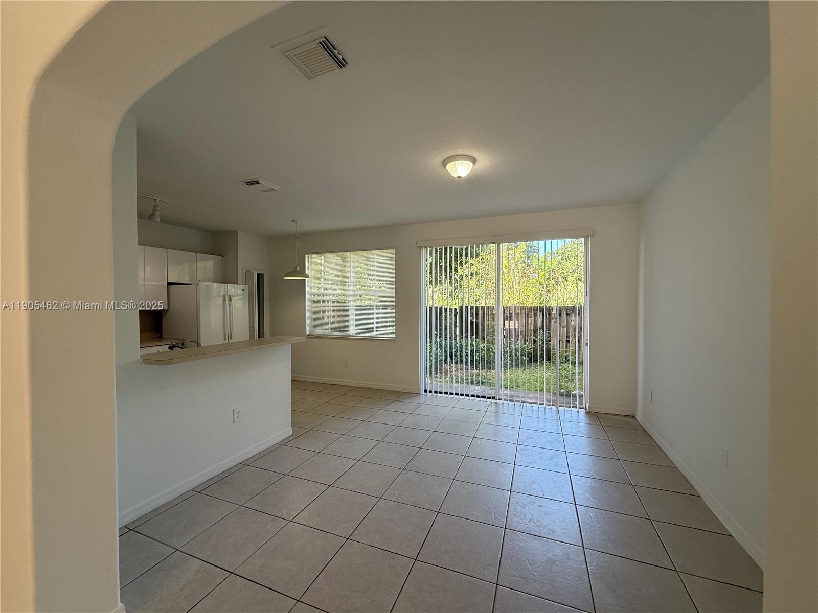 KENDALLAND - Residential Lease