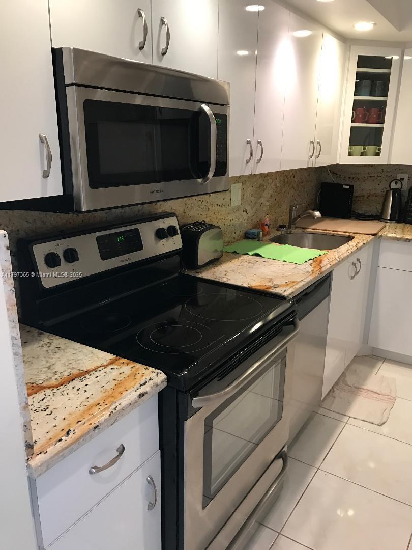 PARKER PLAZA CONDO ESTATE - Residential