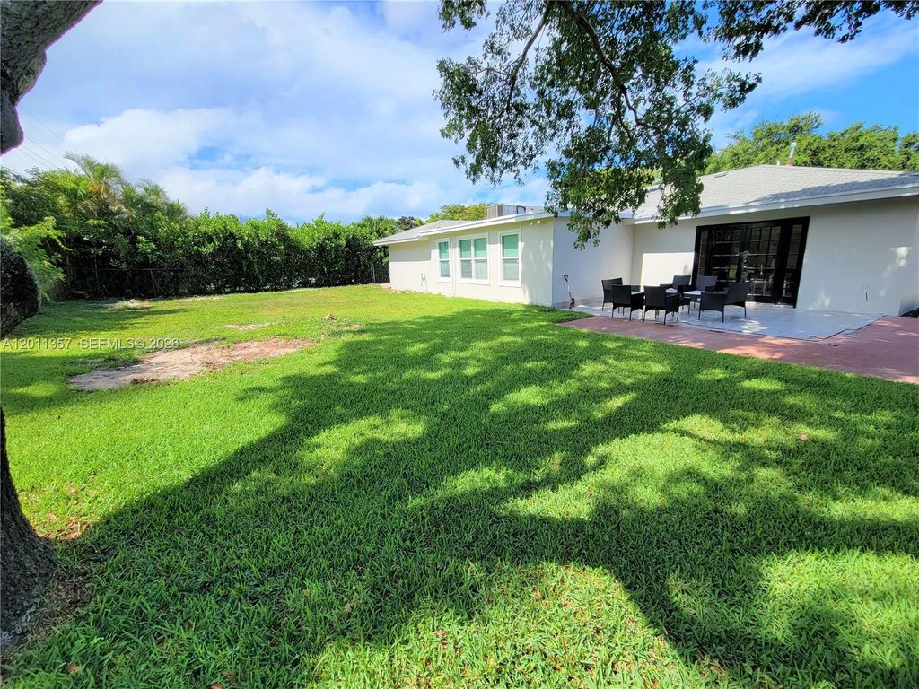 Photo of 735 Tradewind Dr, North Palm Beach, FL 33408 (MLS # A12011357)