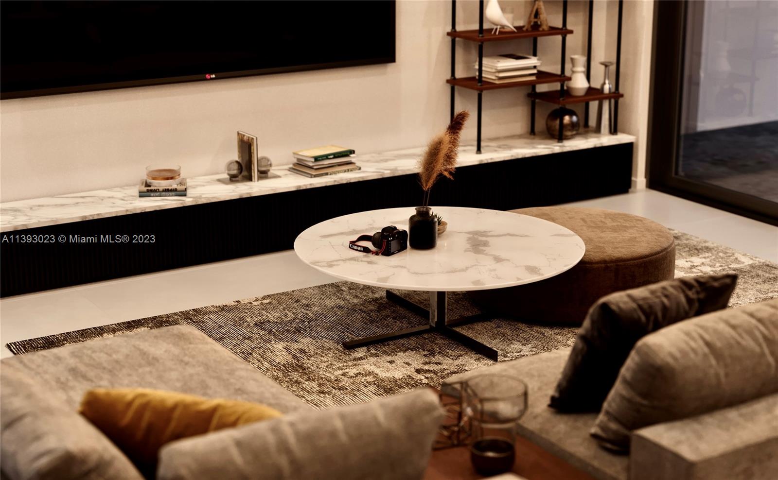 CORAL GABLES BISC BAY SEC - Residential