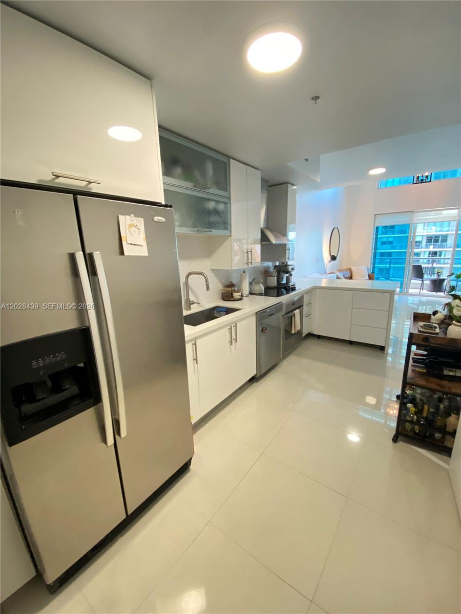 INFINITY AT BRICKELL COND - Residential
