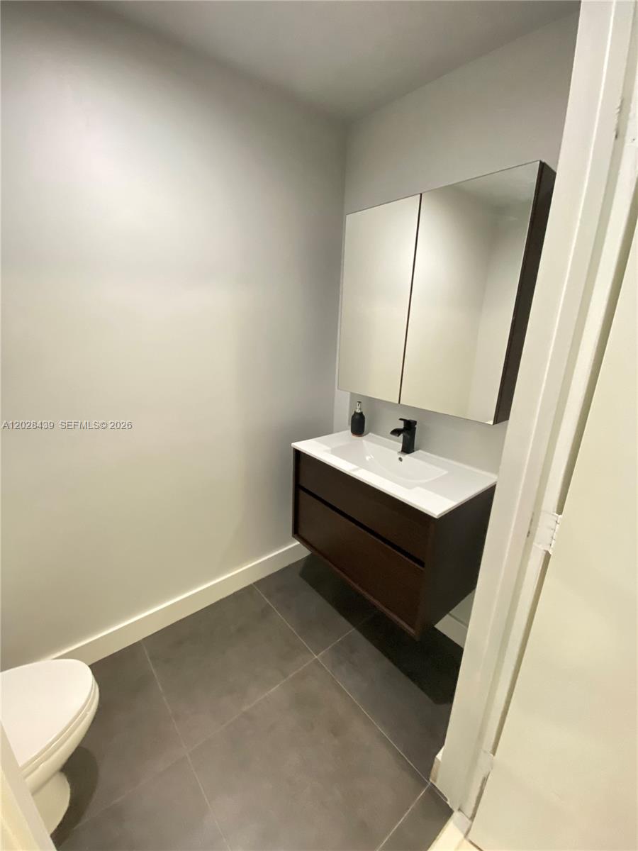 INFINITY AT BRICKELL COND - Residential