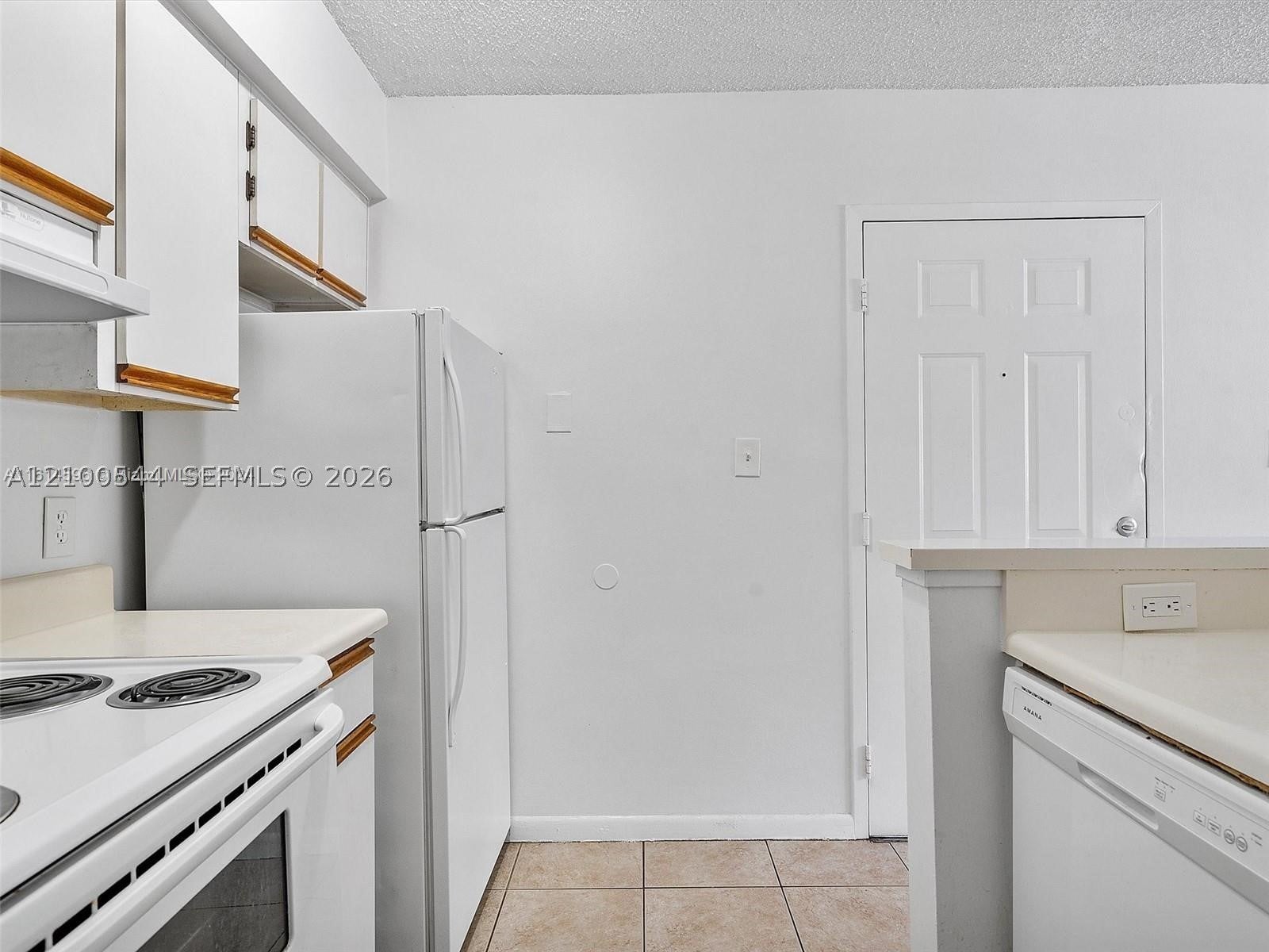 View photos, virtual tours, details... 620 S Park Rd 0