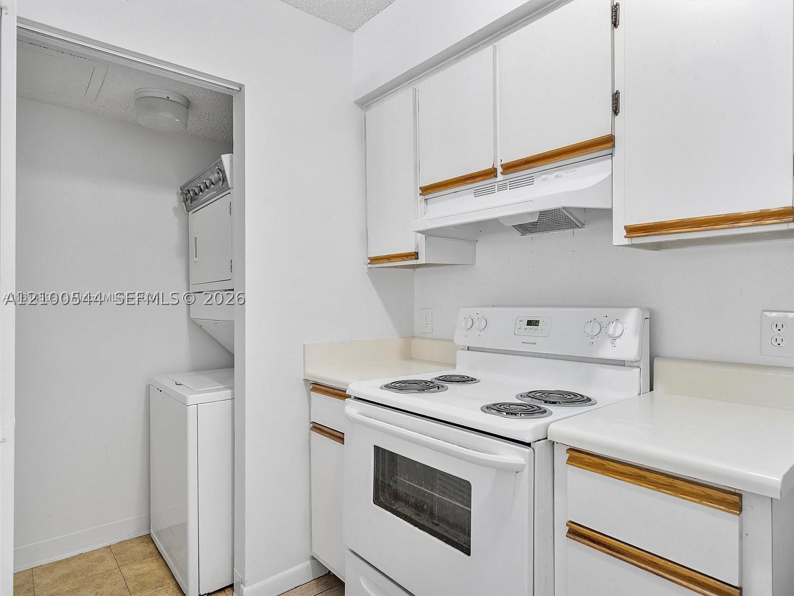 View photos, virtual tours, details... 620 S Park Rd 0