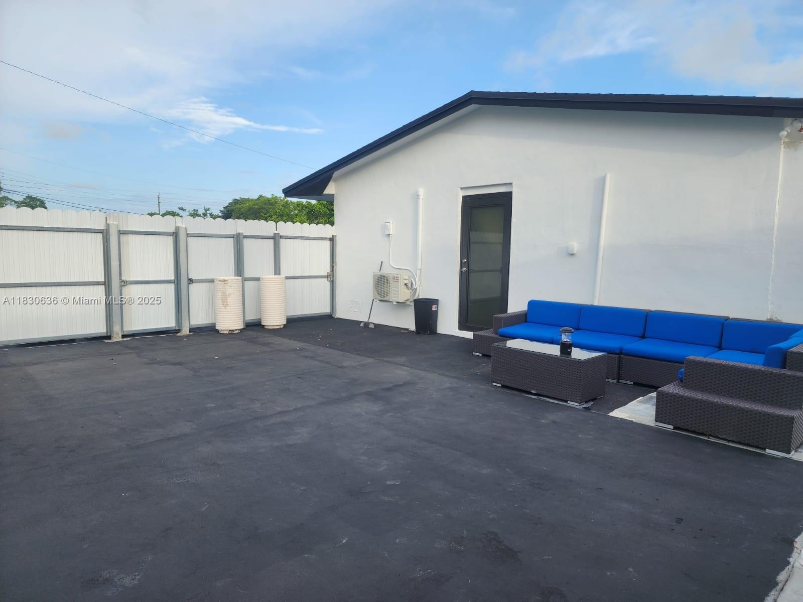 EAST DIXIE PARK 1ST ADDN - Residential