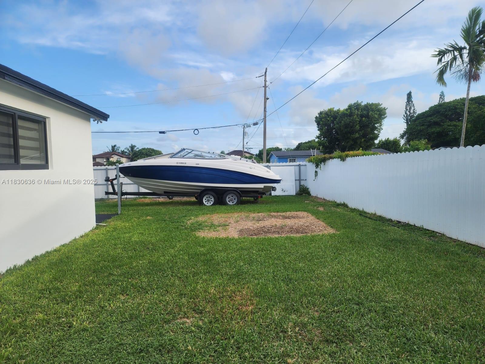 EAST DIXIE PARK 1ST ADDN - Residential