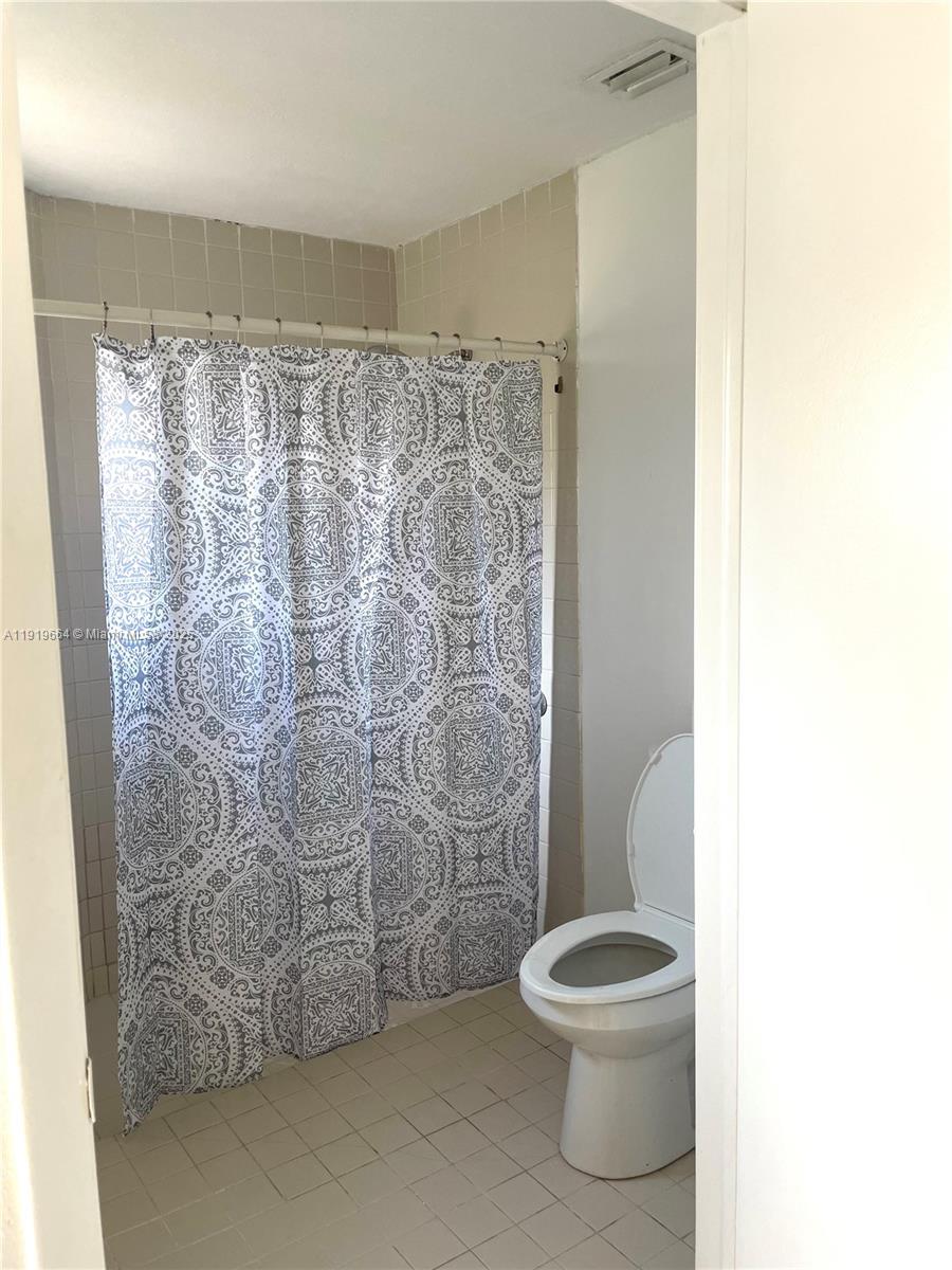 PLAYLAND ESTATES SEC 2 - Residential Lease