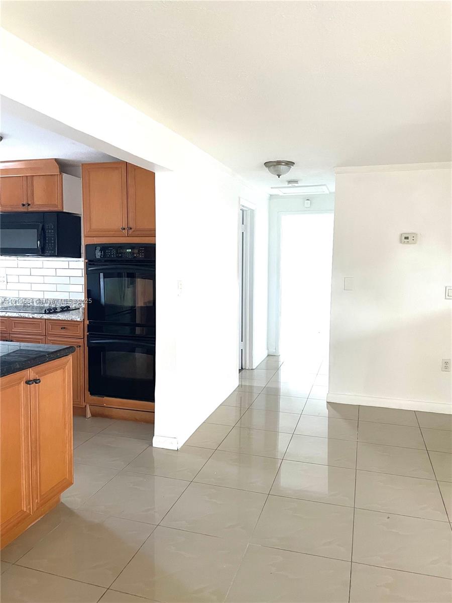 PLAYLAND ESTATES SEC 2 - Residential Lease