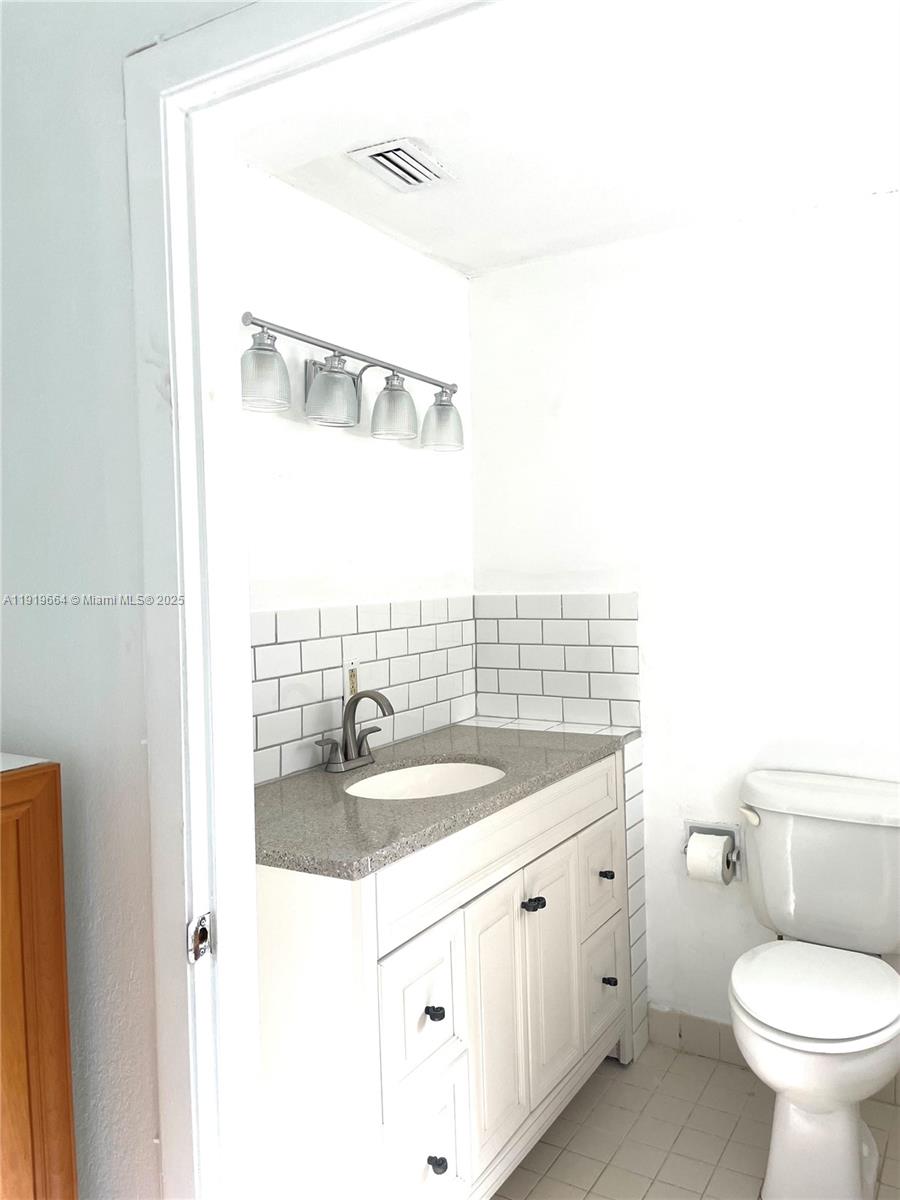 PLAYLAND ESTATES SEC 2 - Residential Lease