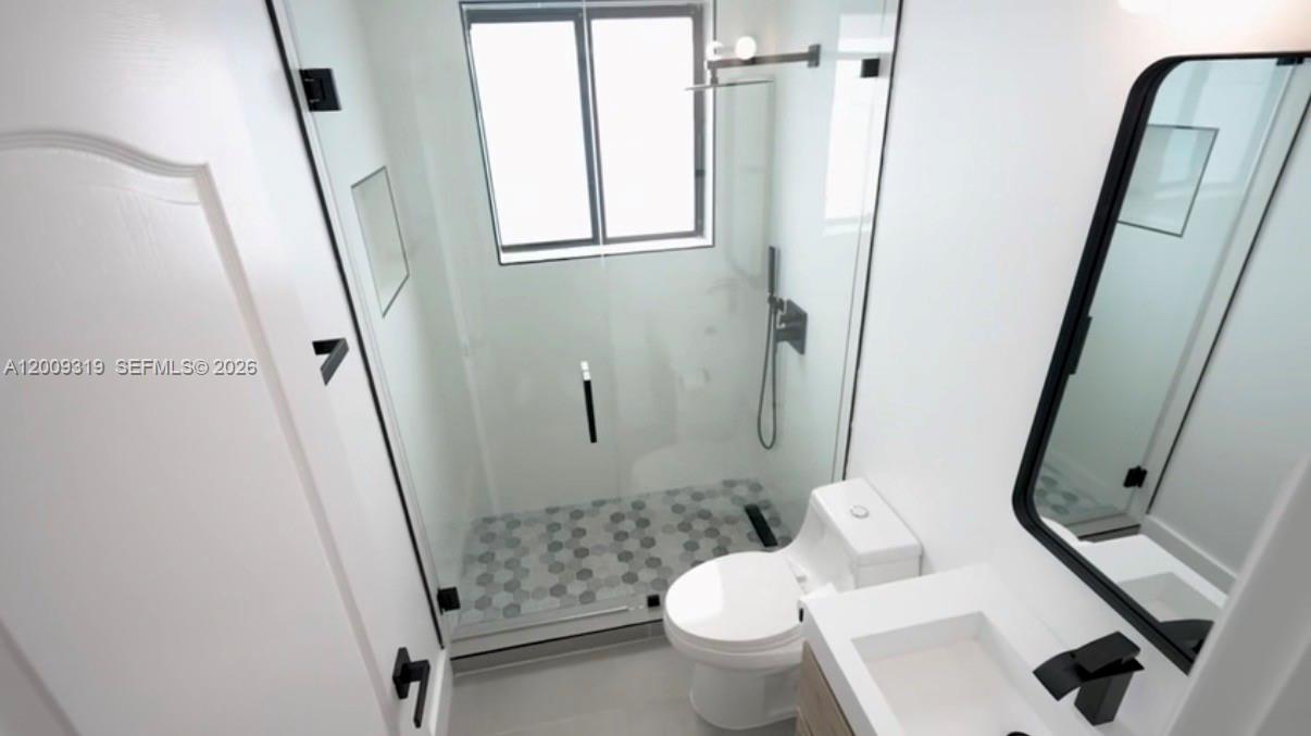 SPANISH LAKES - Residential