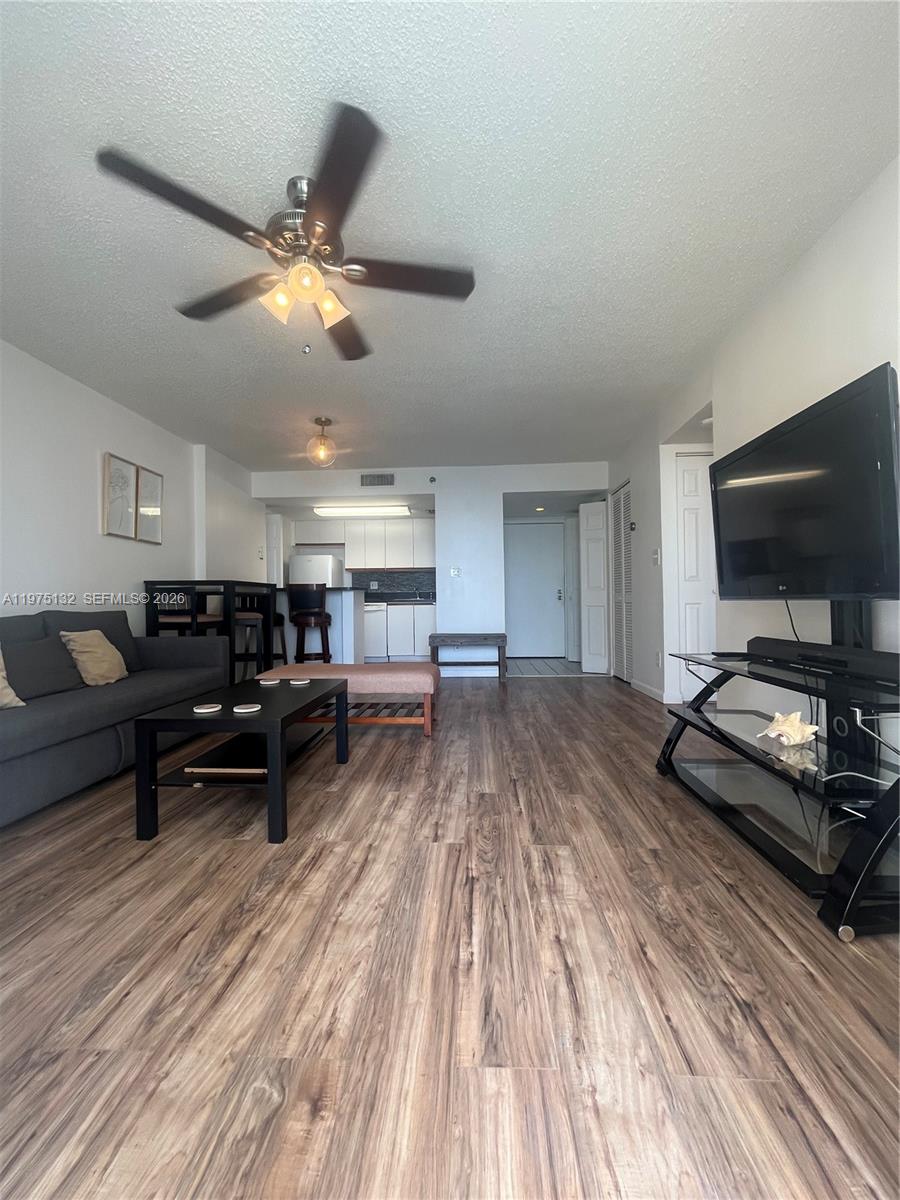 ISOLA CONDO - Residential