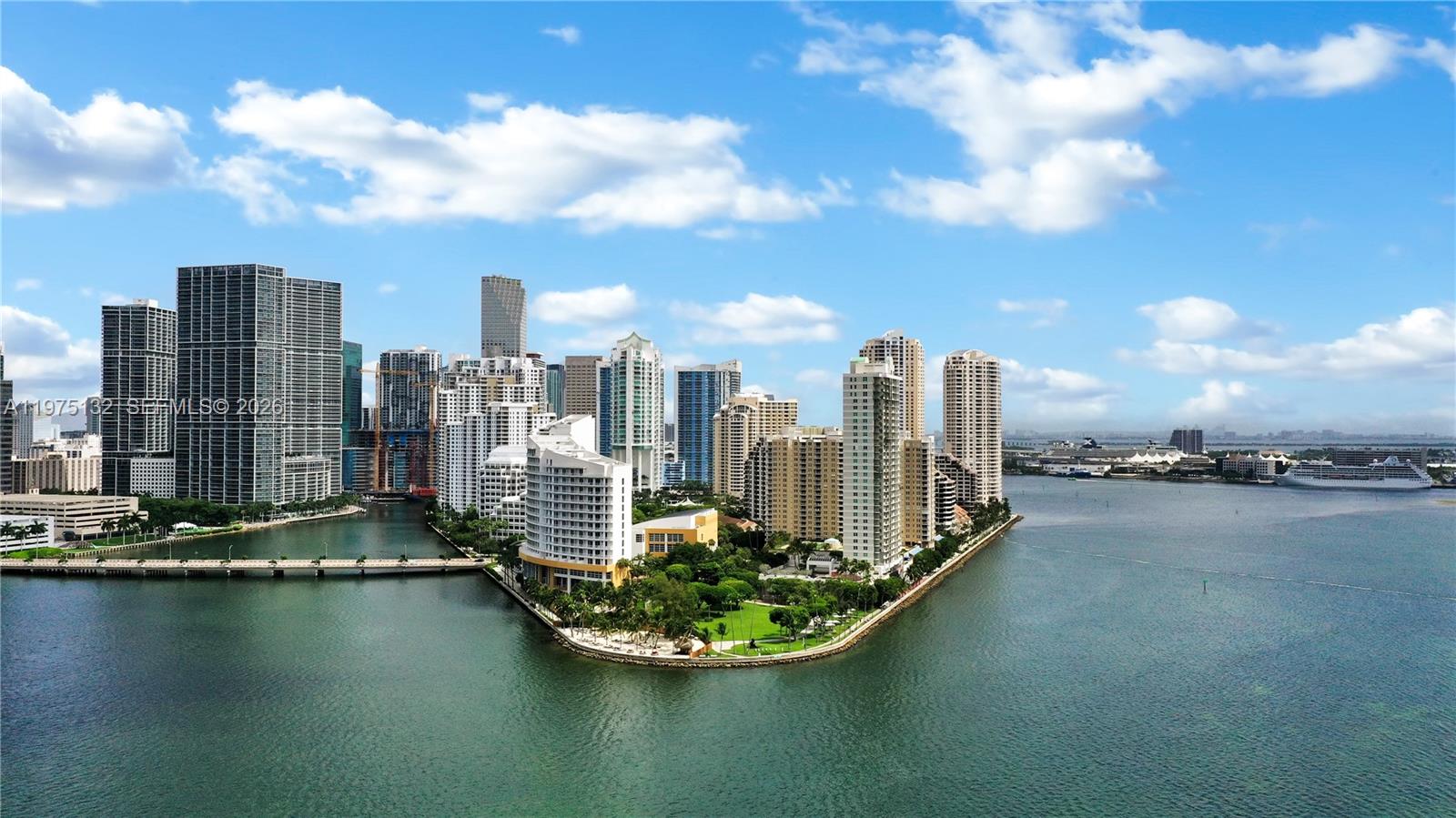 ISOLA CONDO - Residential