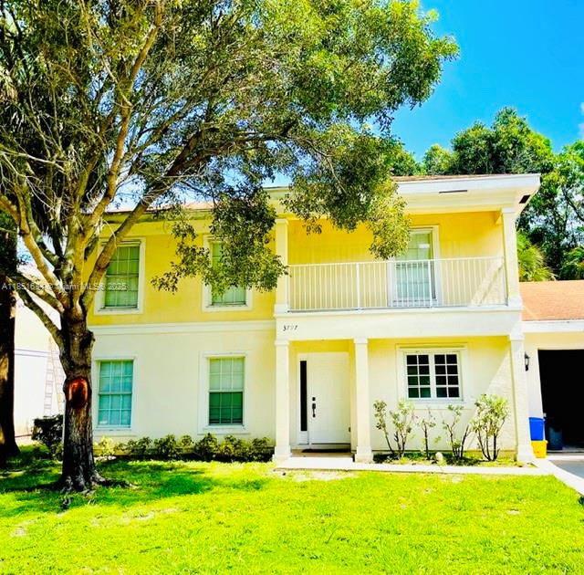 Bright & Spacious 4-Bedroom Townhome with Garage | Move-In Ready!
Welcome to a beautifully maintained and sun-filled townhouse offering the perfect blend of comfort, style, and convenience. This 4-bedroom, 2.5-bath home features a private attached garage plus extra off-street parking, ideal for families or professionals.
Enjoy a bright open layout, oversized closets, ample storage, and a modern kitchen with new stainless steel appliances. Large windows fill the space with natural light, creating a warm, inviting feel.
Located just minutes from I-95, this home offers quick access to shopping, schools, and more.
Move-in ready
Stainless steel appliances
Garage + extra parking
Oversized closets & storage Prime location near I-95