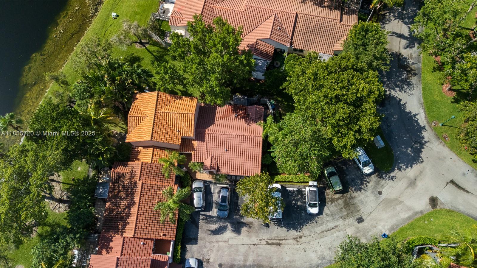 COUNTRY ISLES PHASE II - Residential Lease