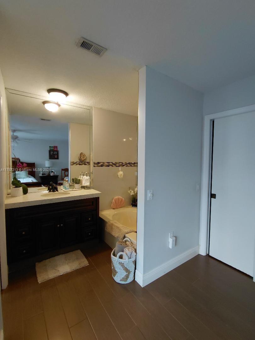 SOUTH LANDING ESTATES - Residential