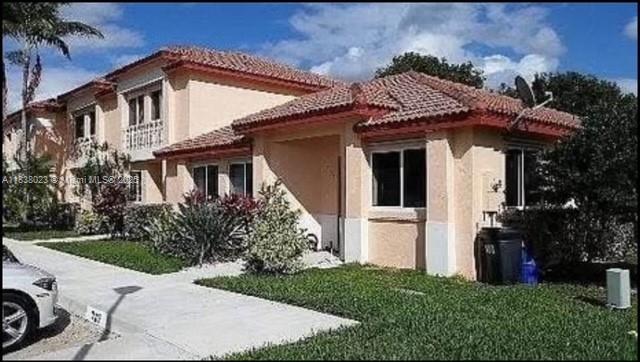 Price reduced. Rare 1-Story Corner Villa, Mint Condition 3 Bed / 2 Bath. Discover this rarely available one-story corner townhouse/villa in the highly sought-after, family-friendly gated community. Move-in ready and impeccably maintained, this home offers comfort, style, and a premium location.
Tile flooring in main areas & laminate wood flooring in all bedrooms. Modern kitchen with granite countertops, wooden cabinets & stainless steel appliances. Updated Bathrooms Covered patio ideal for BBQs, storage, and relaxing evenings. Spacious backyard no rear neighbors! Perfect for kids or hosting gatherings. 2 Assigned parking spots directly in front. Comcast basic cable & internet included (utilities not included)