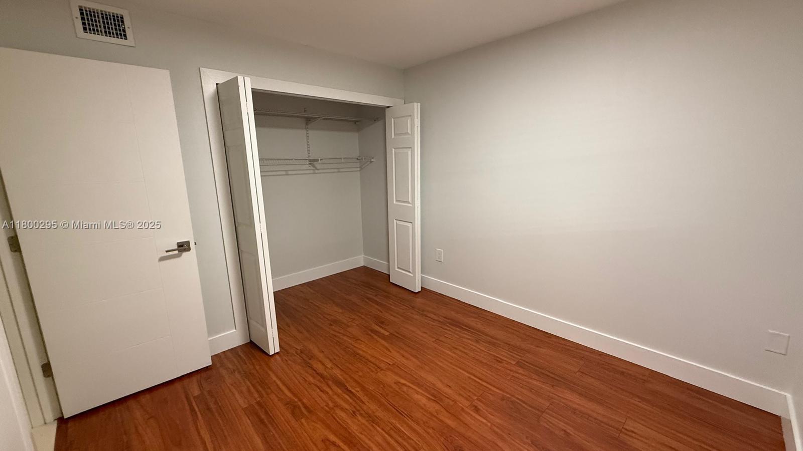 LAKES OF ACADIA UNIT 3 TH - Residential