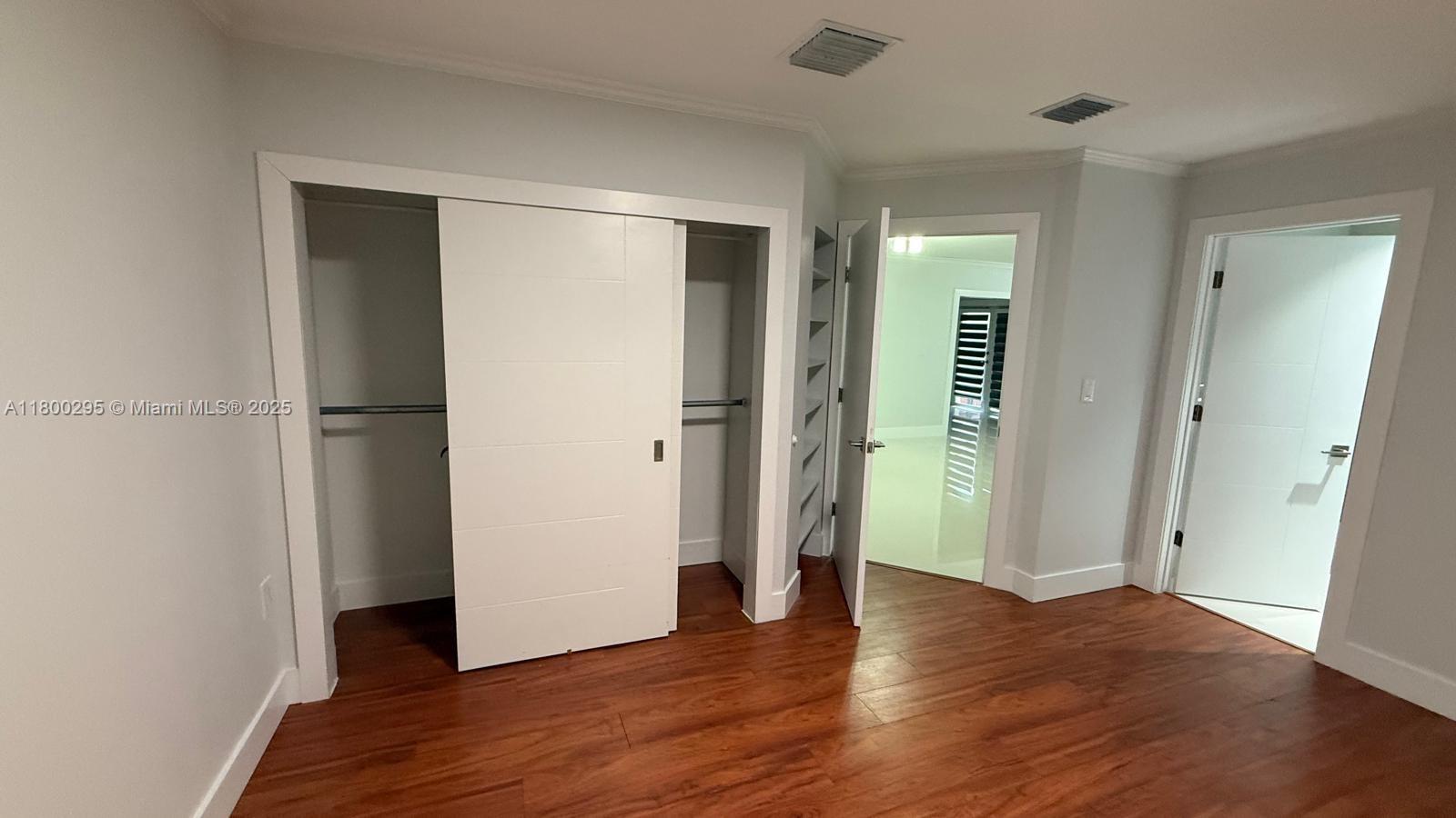 LAKES OF ACADIA UNIT 3 TH - Residential