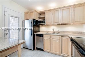 4750 NW 10th Ct 308