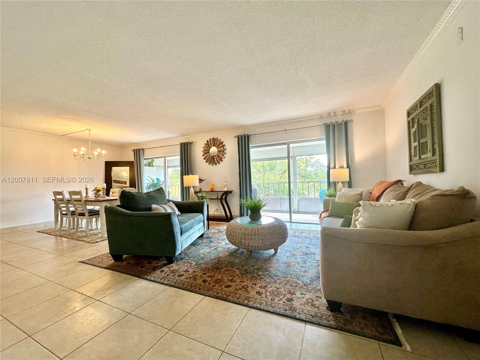 HILLCREST COUNTRY CLUB APT - Residential