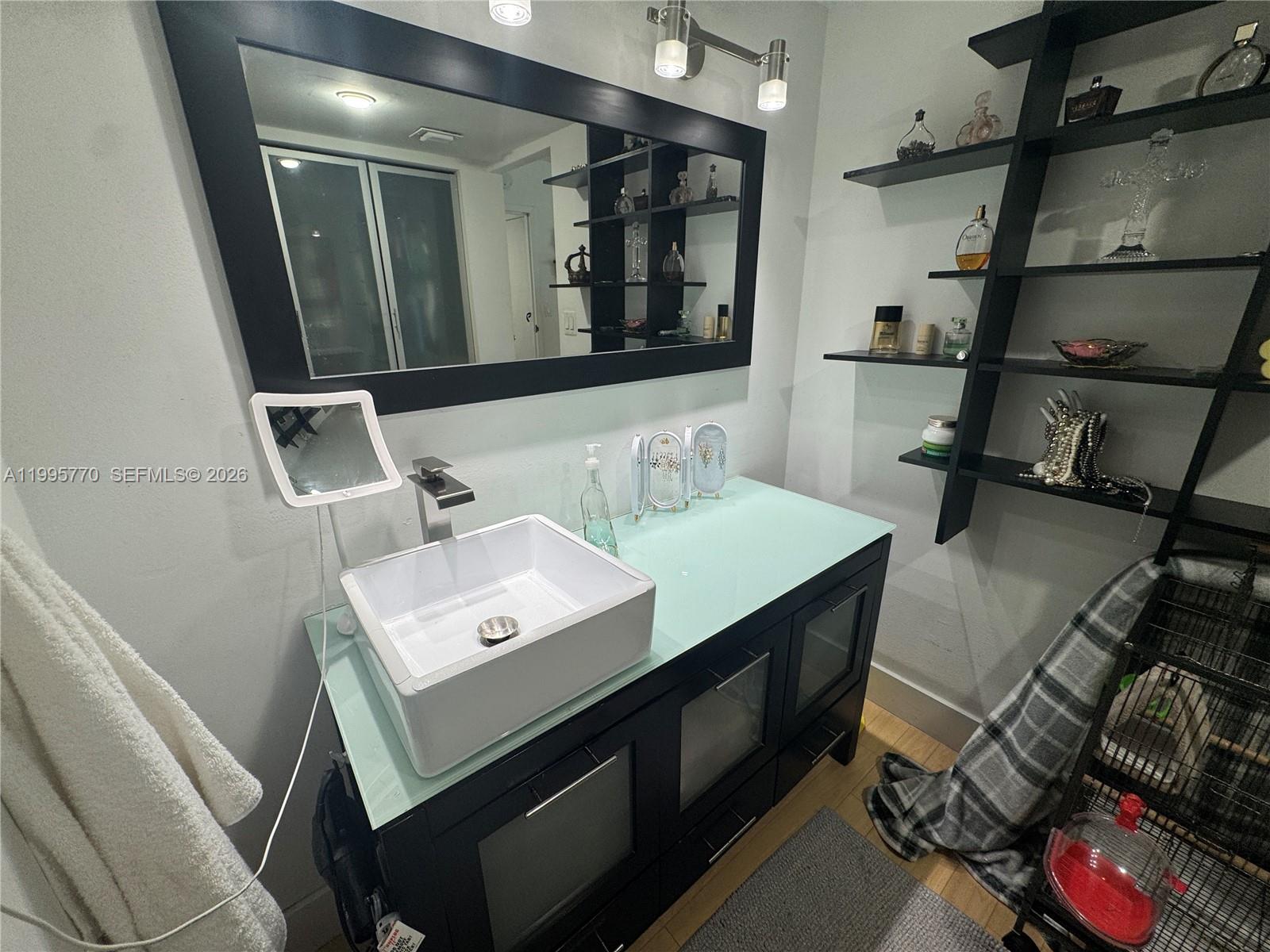 ARLEN HOUSE EAST CONDO - Residential