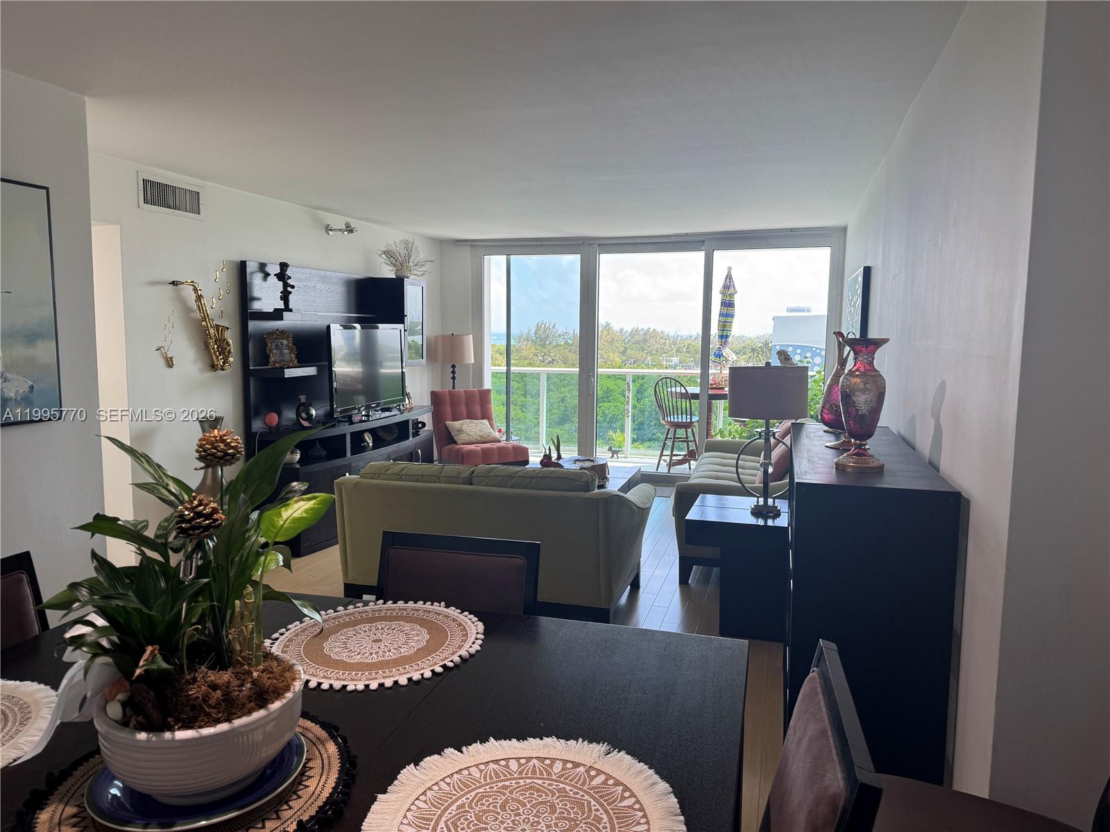 ARLEN HOUSE EAST CONDO - Residential