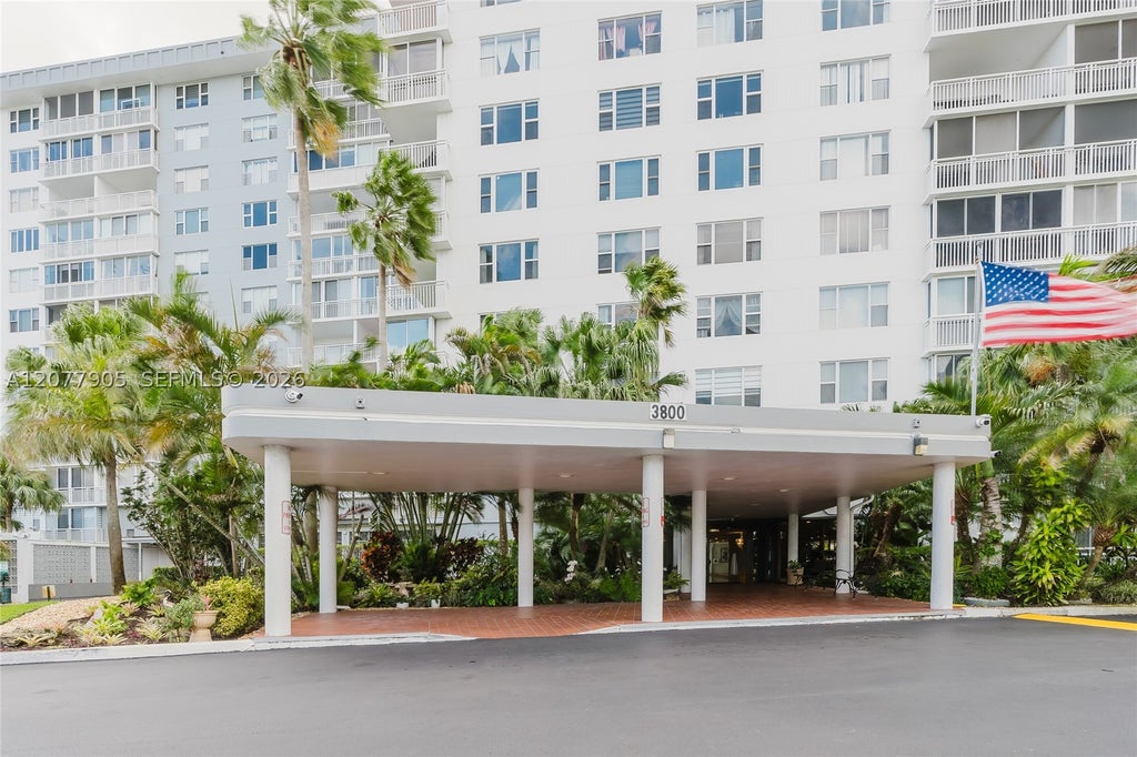 Photo of 3800 Hillcrest Dr #412, Hollywood, FL 33021 (MLS # A12077905)