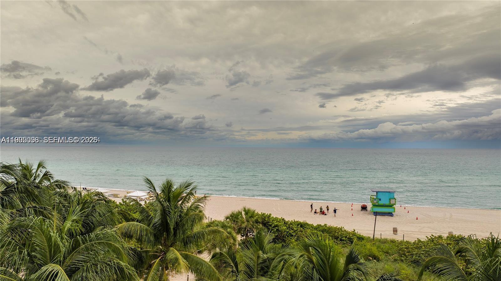 LE TRIANON CONDO - Residential Lease