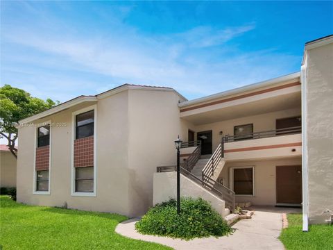 9823 NW 3rd Ct 2 Plantation FL 33324
