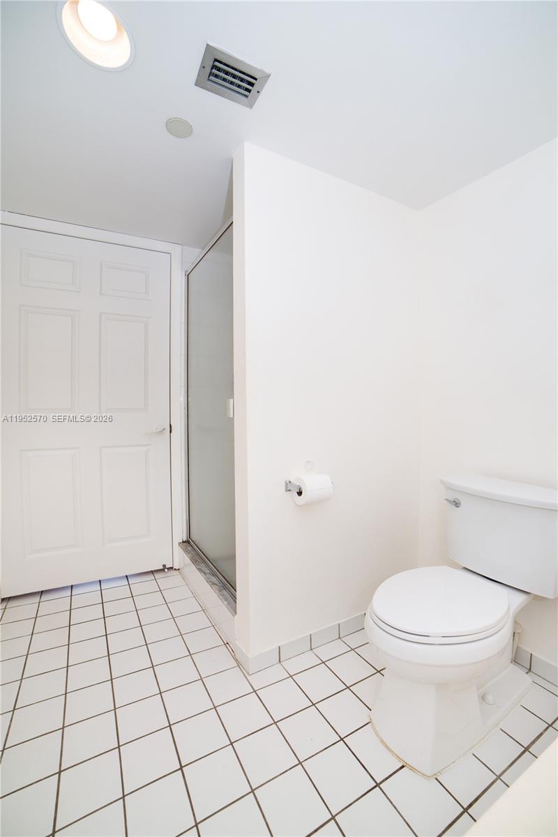 LE MONTCALM CONDO - Residential