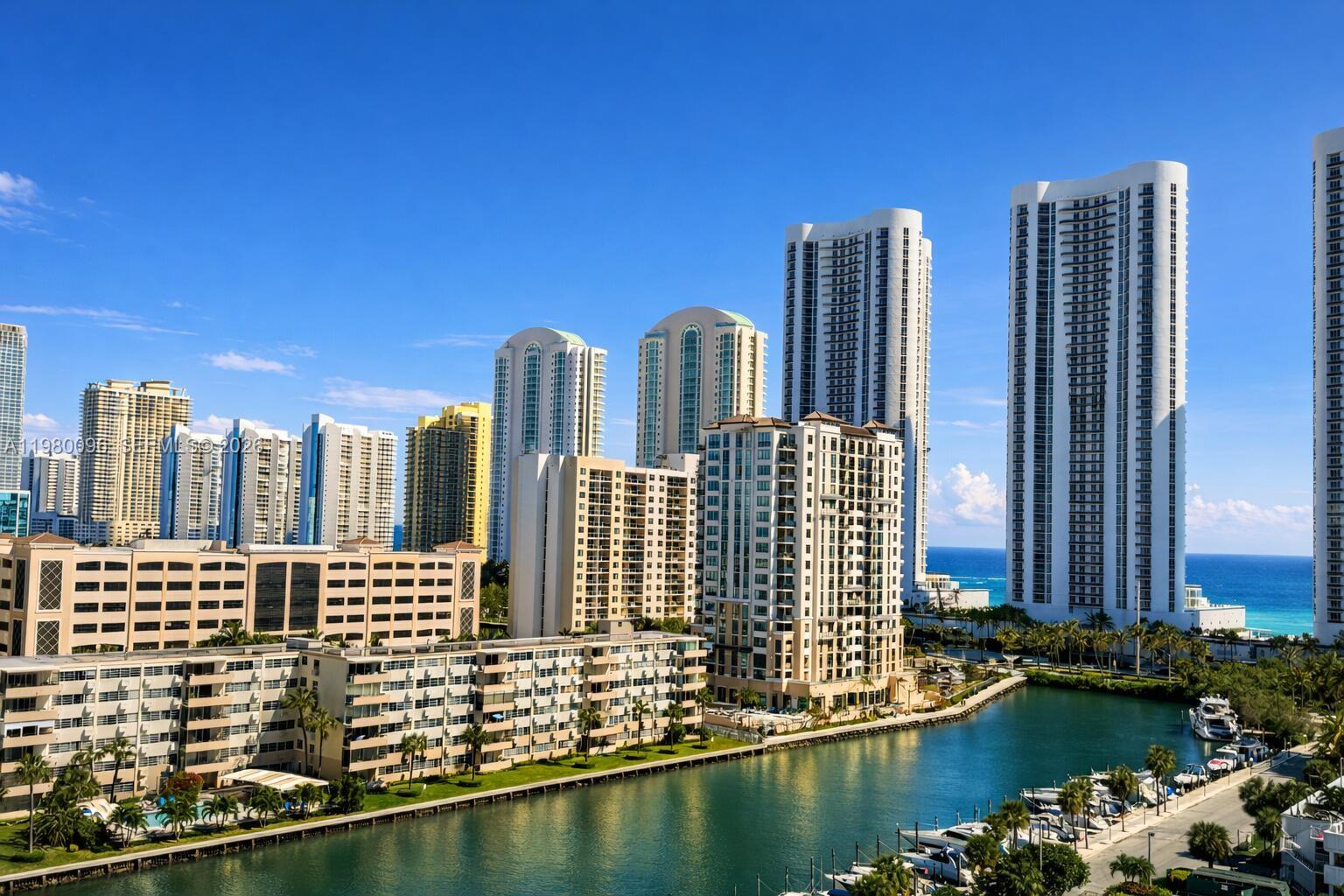 ARLEN HOUSE CONDO - Residential