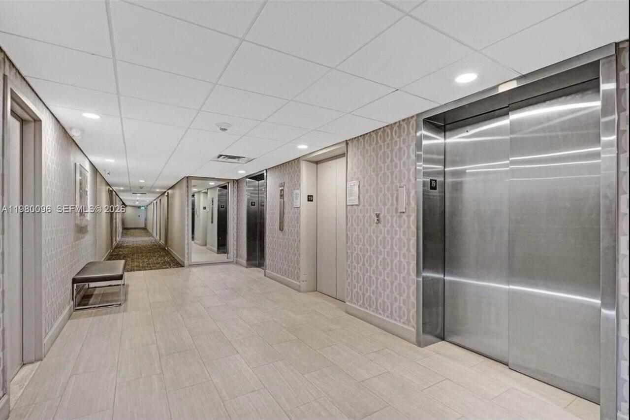 ARLEN HOUSE CONDO - Residential